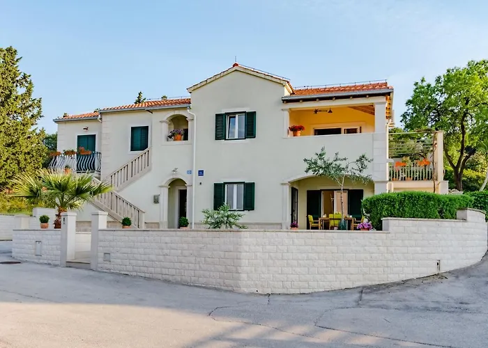 Apartment Deni