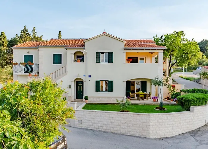 Apartment Deni