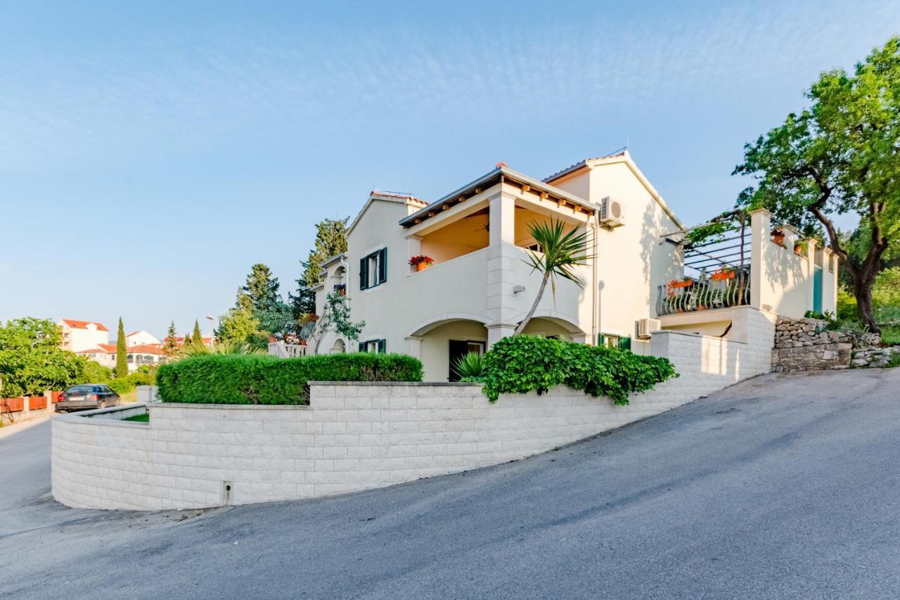 Deni Apartment Supetar