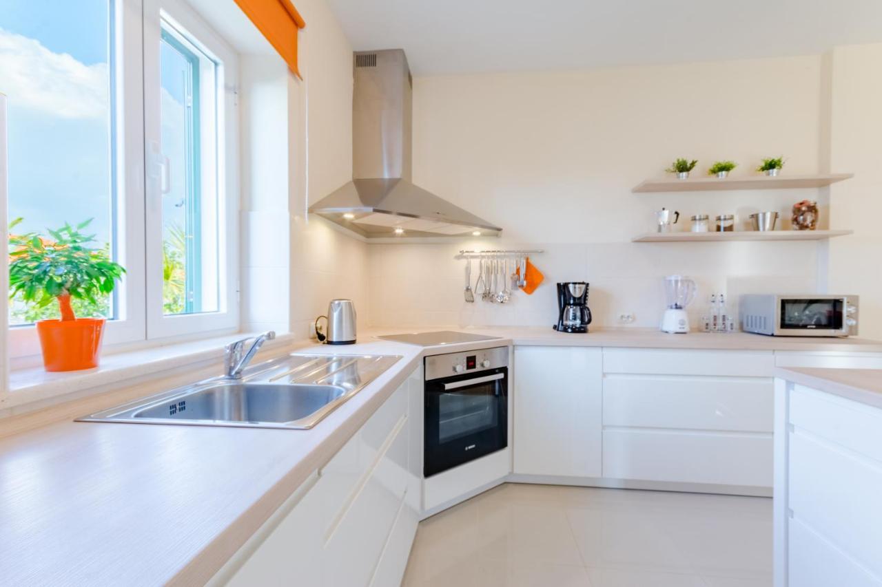Deni Apartment