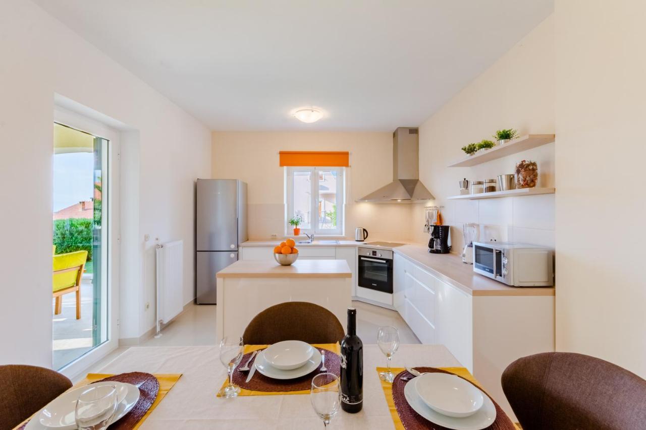 Deni Apartament *